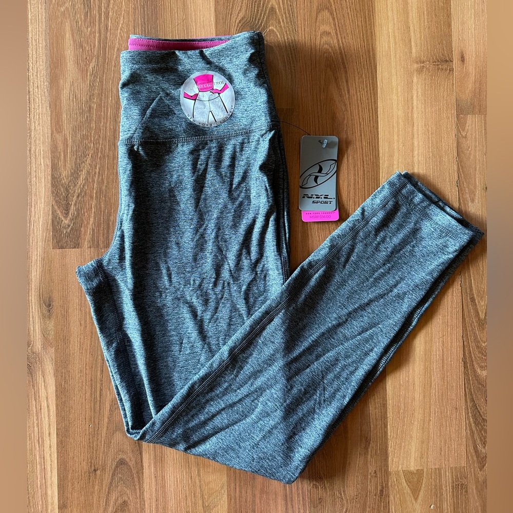 Women’s NYL Sport ankle length leggings size M NWT